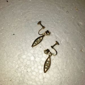 Pair of clamp back- Pearl cage earrings